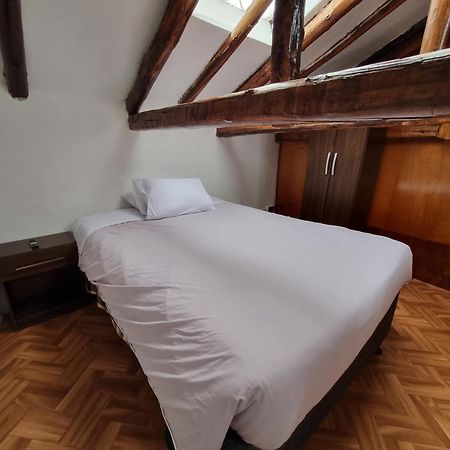 Готель La Casa De Laura - Plaza Куско Екстер'єр фото