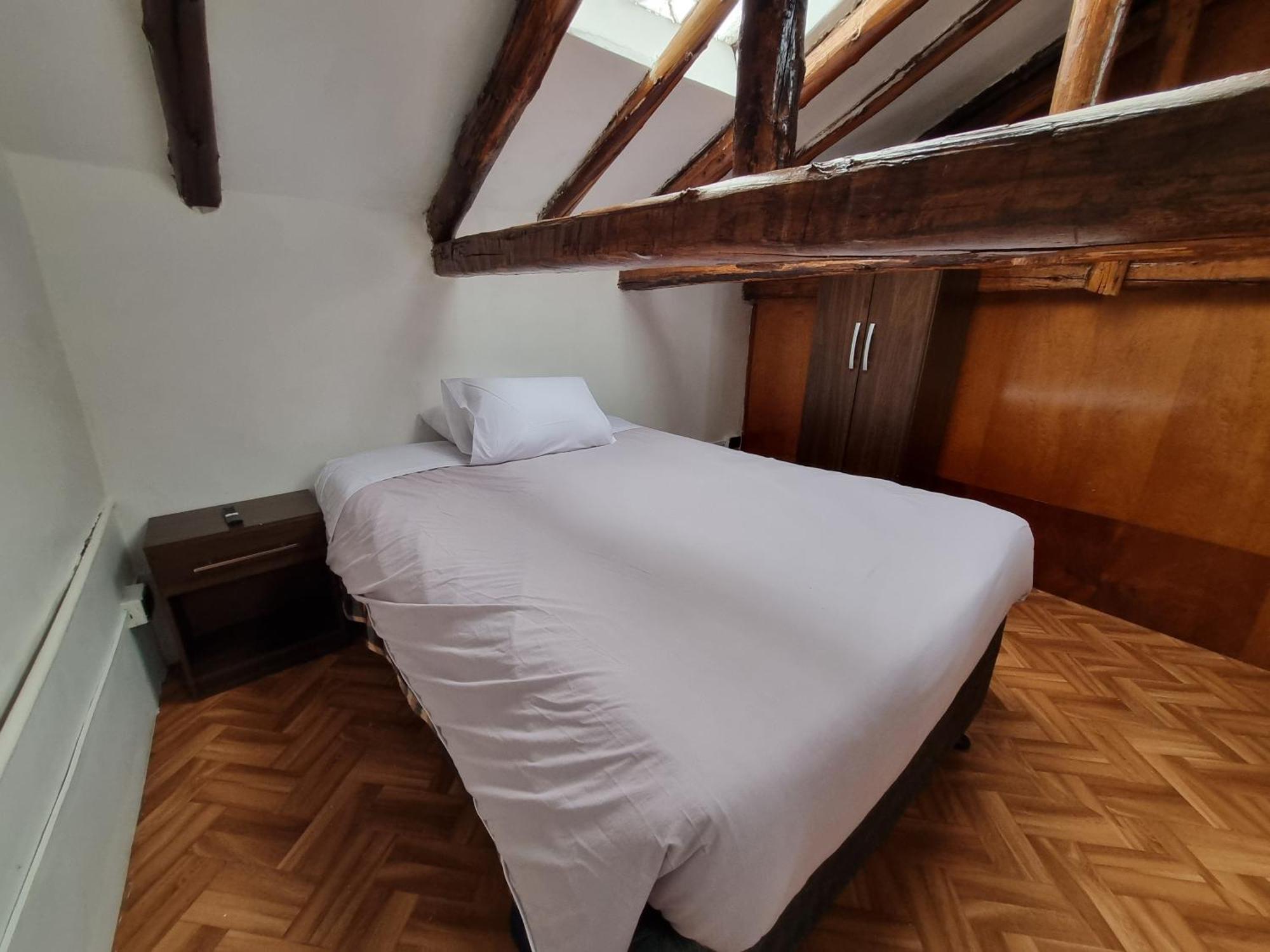 Готель La Casa De Laura - Plaza Куско Екстер'єр фото