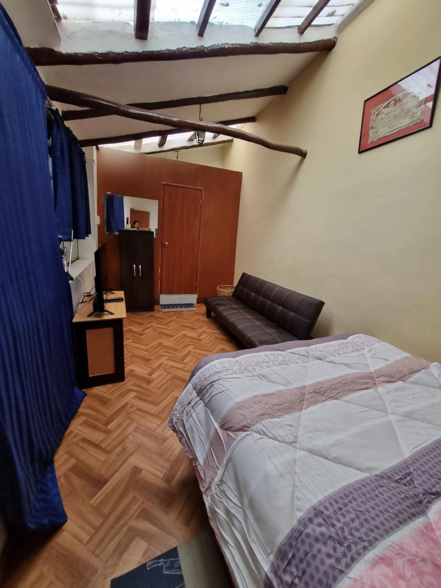 Готель La Casa De Laura - Plaza Куско Екстер'єр фото